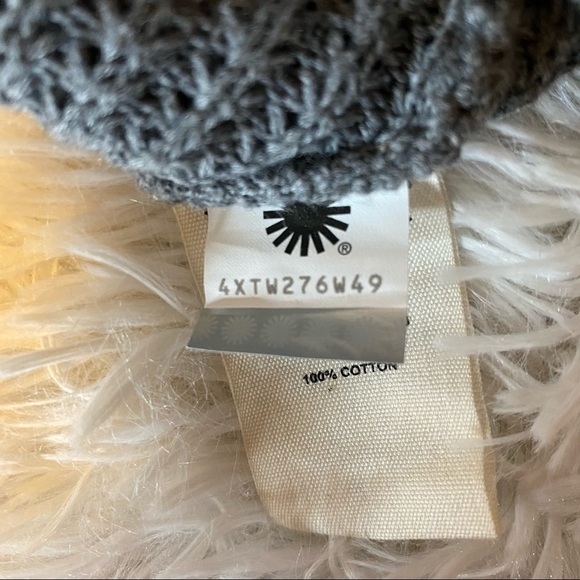 UGG Cowl Neck “Shelby” Sweater. Size Small - Picture 7 of 9